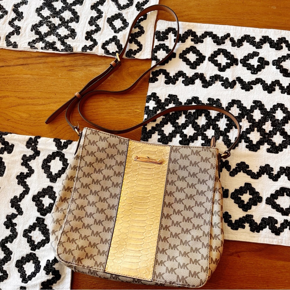 MICHAEL Michael Kors MK logo tan Shoulder Bag Purse Gold Snakeskin